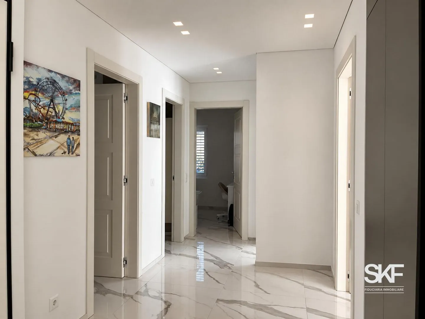 BELLINZONA - SPLENDID AND MODERN TWO-FAMILY PROPERTY - Photo 2 of 20