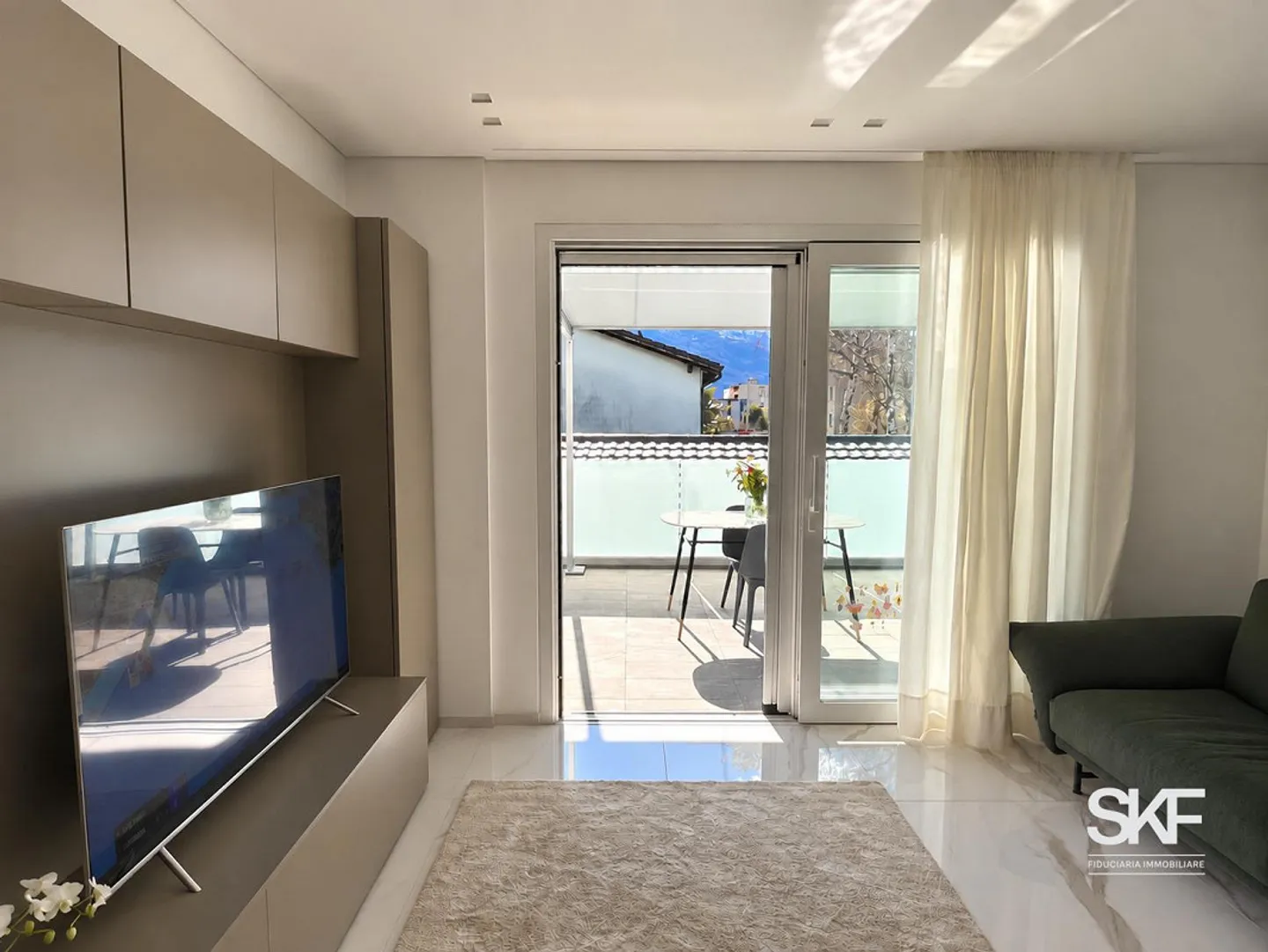 BELLINZONA - SPLENDID AND MODERN TWO-FAMILY PROPERTY - Photo 6 of 20