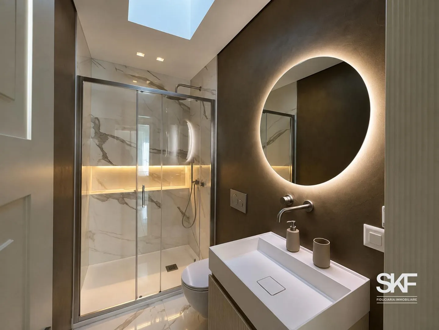 BELLINZONA - SPLENDID AND MODERN TWO-FAMILY PROPERTY - Photo 10 of 20