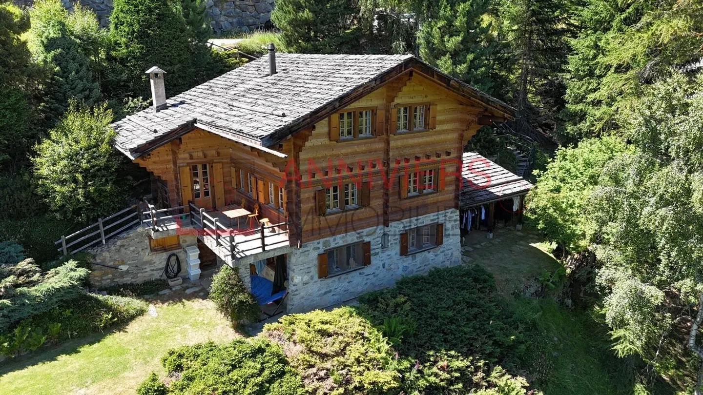 Magnifico Chalet a Grimentz con Vista Mozzafiato - Foto 1 di 37