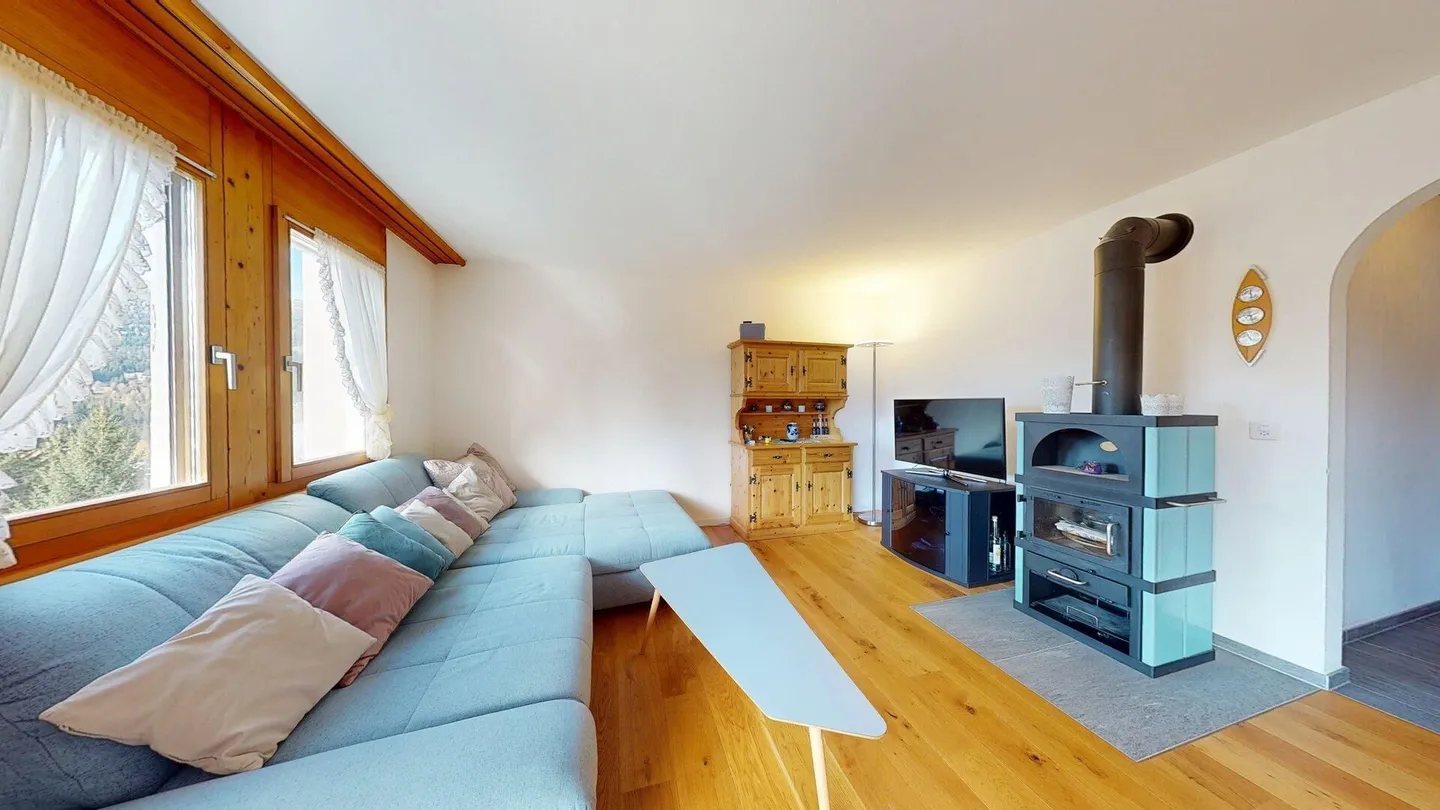 Charming 3-room apartment on the sunny slope of Lenzerheide - Photo 3 of 12