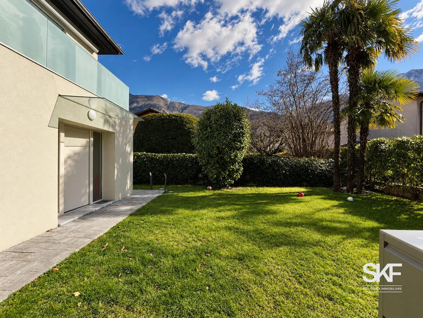 BELLINZONA - SPLENDID AND MODERN TWO-FAMILY PROPERTY - Photo 18 of 20