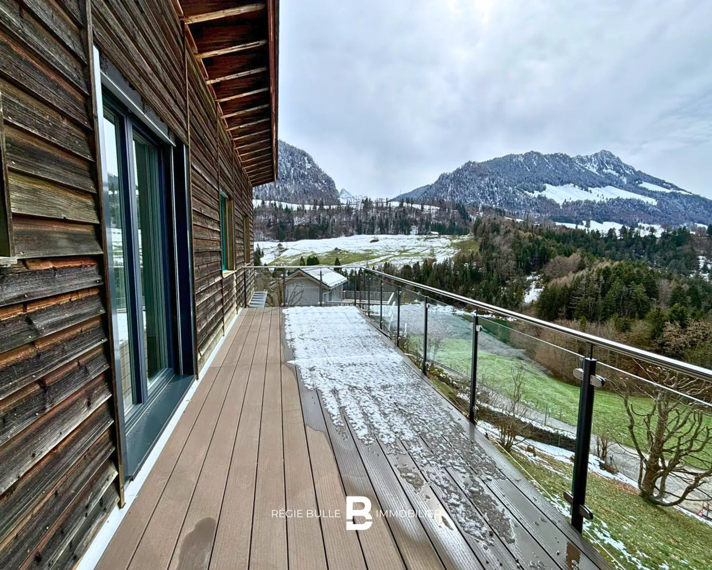 Charmey - Superb 4.5 room apartment for rent - Photo 1 of 13