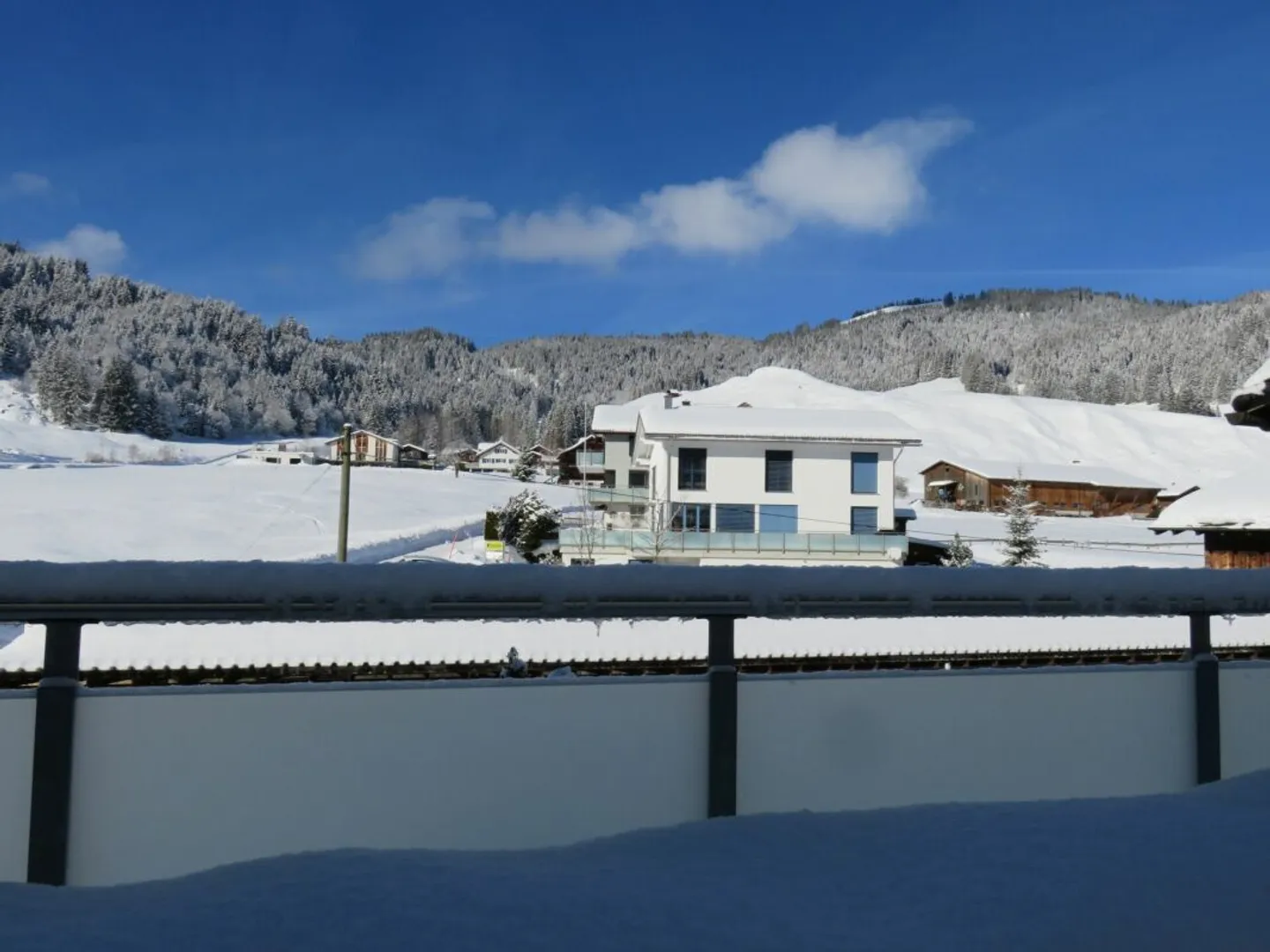 Generosità con vista sulle montagne - Foto 8 di 9