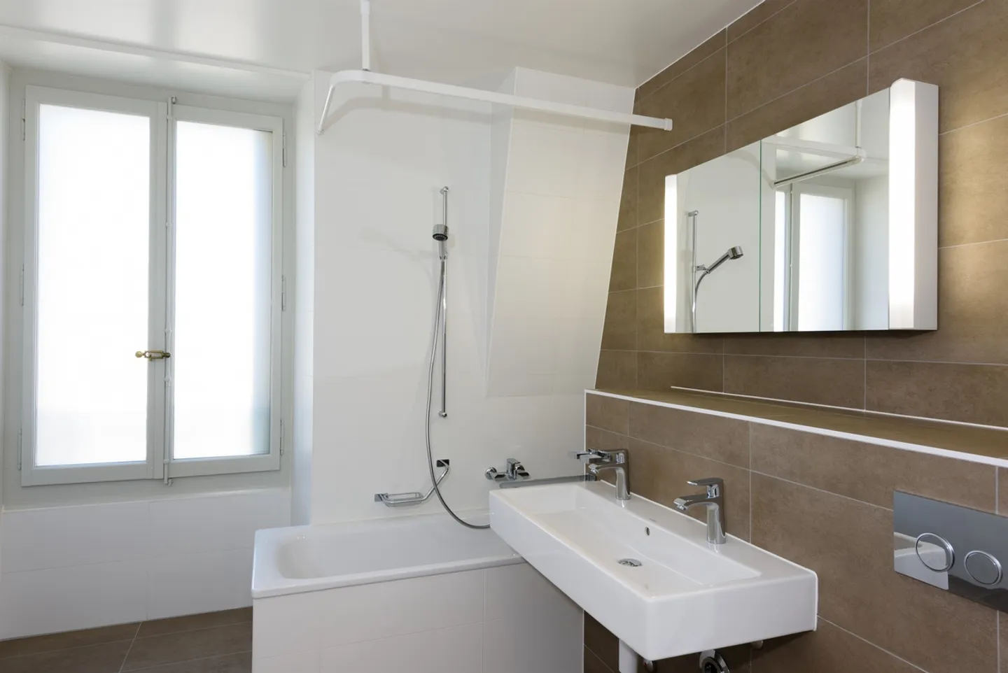 Atemberaubender Blick auf den See - Foto 6 von 11