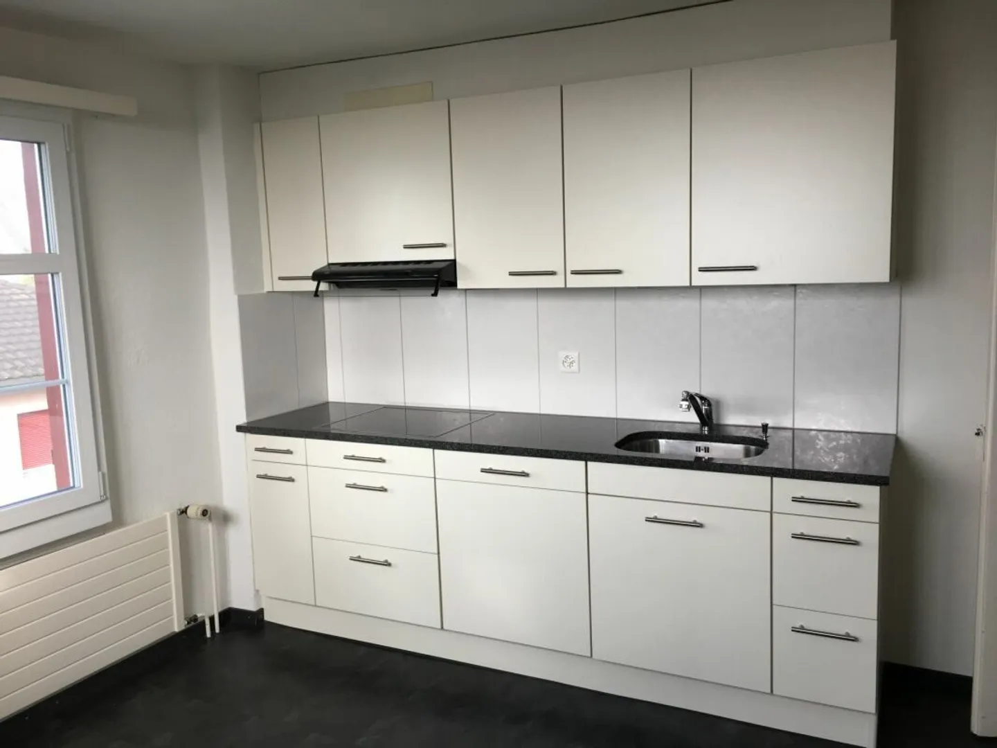 4.5 Zimmer - Dachwohnung im Dachgeschoss - Foto 3 di 13