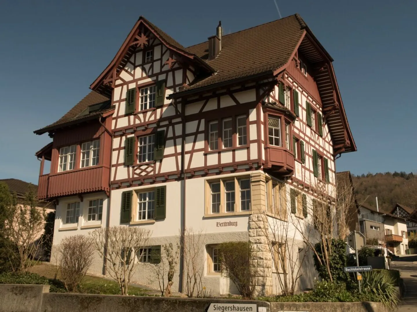 4.5 Zimmer - Dachwohnung im Dachgeschoss - Foto 2 di 13