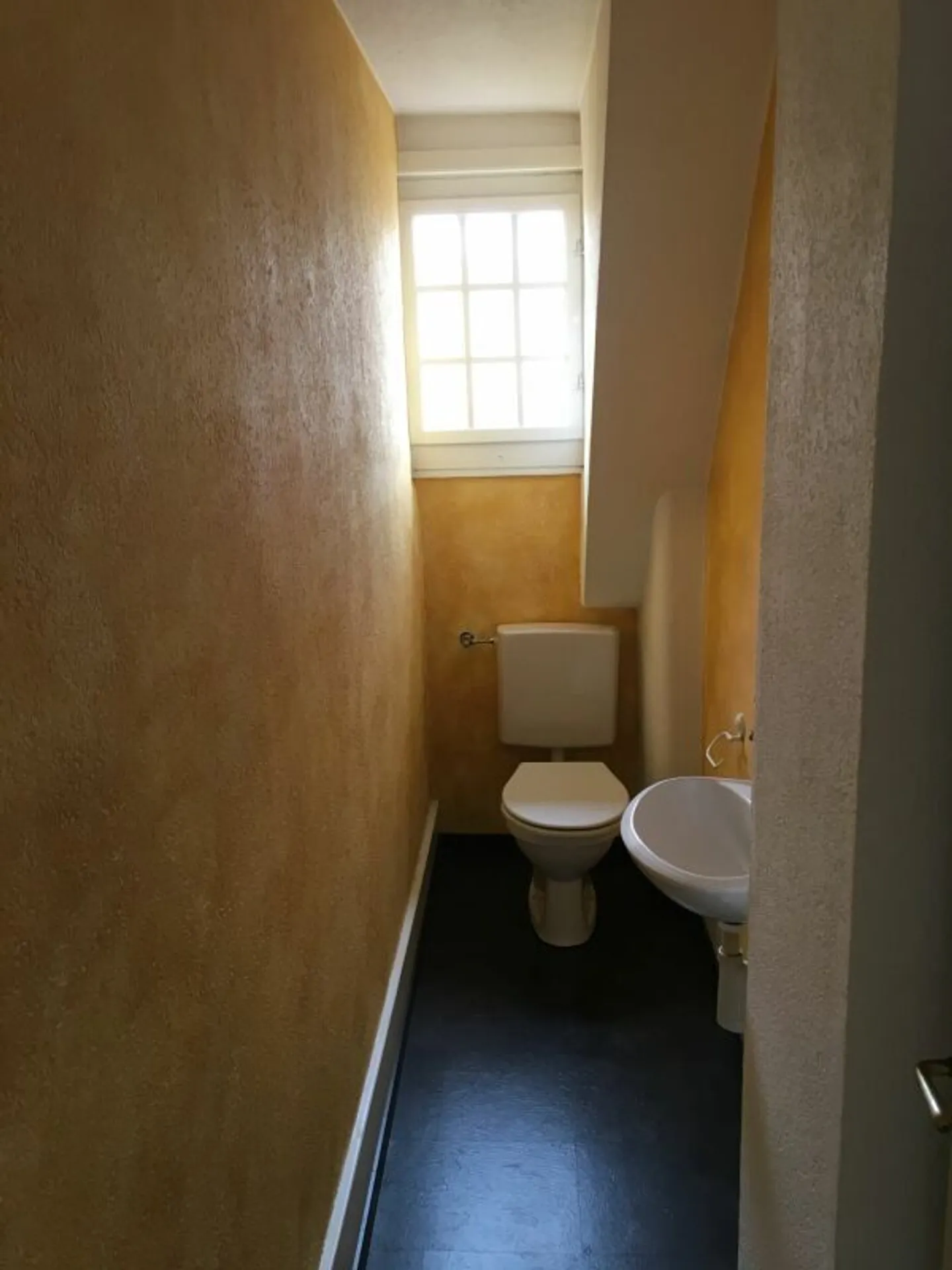 4.5 Zimmer - Dachwohnung im Dachgeschoss - Foto 10 di 13