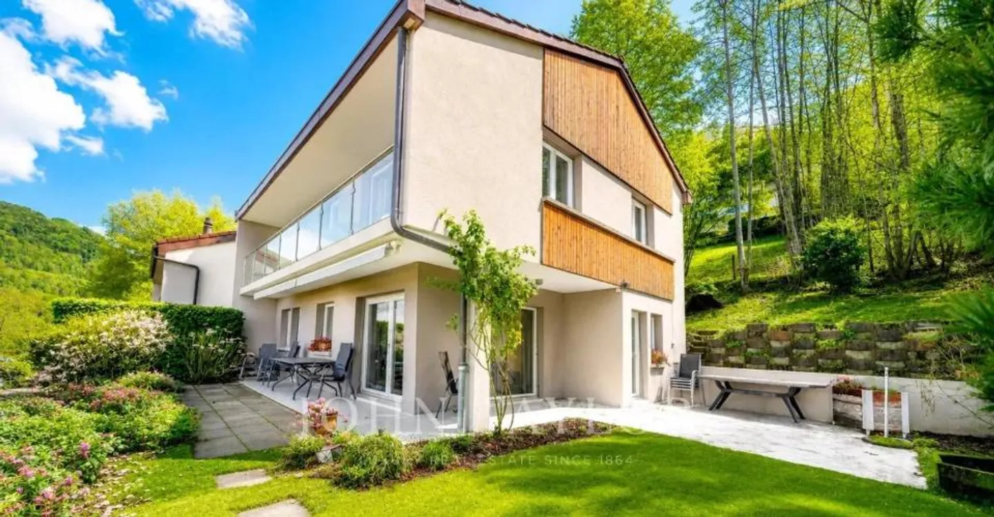 Charming Semi-Detached Villa - Photo 1 of 12