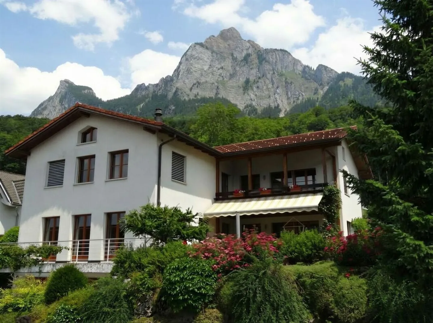 MAISON INDIVIDUELLE DE 6,5 PIÈCES - Photo 1 sur 11