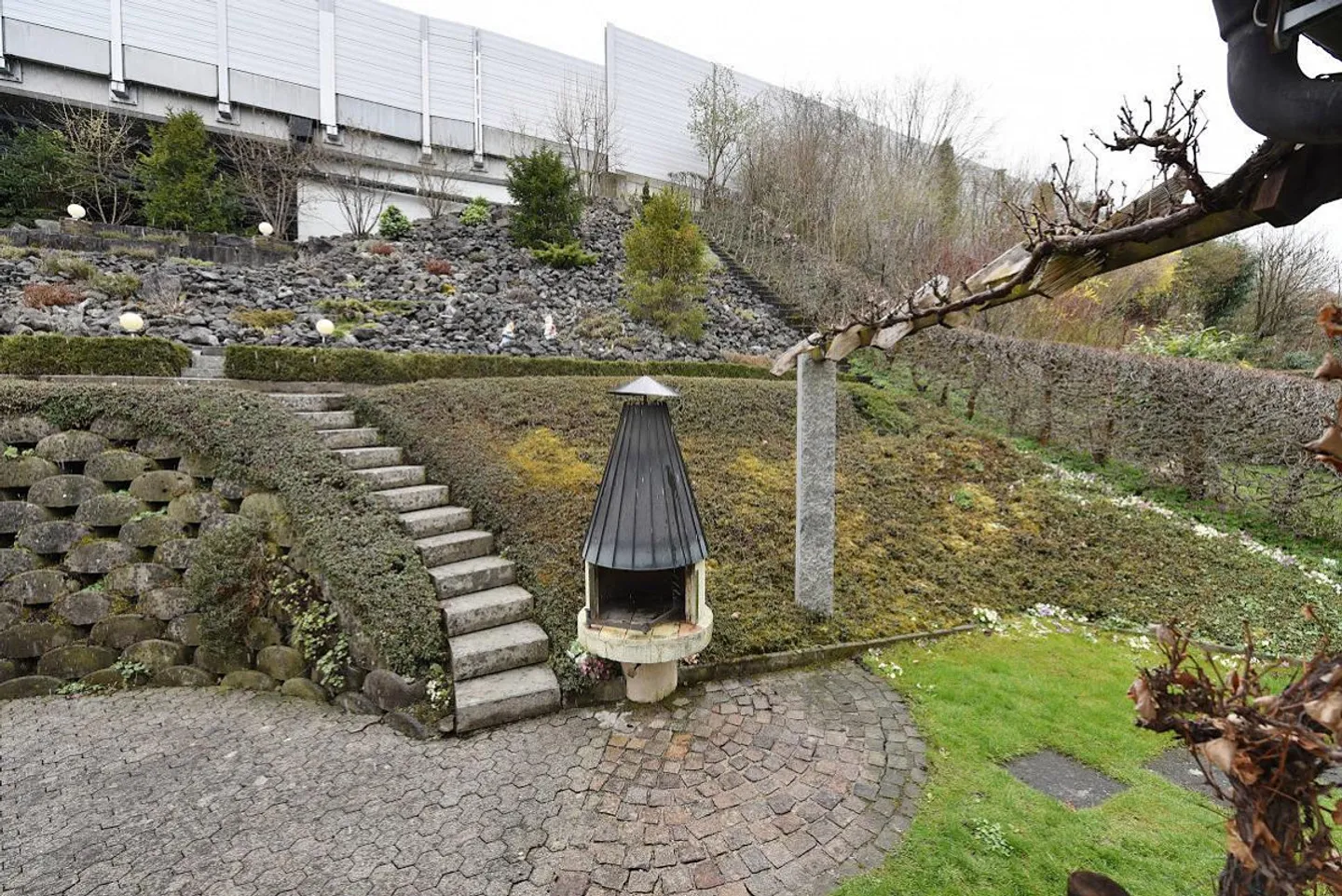 Renoviertes Einfamilienhaus in Buochs - Foto 9 von 10
