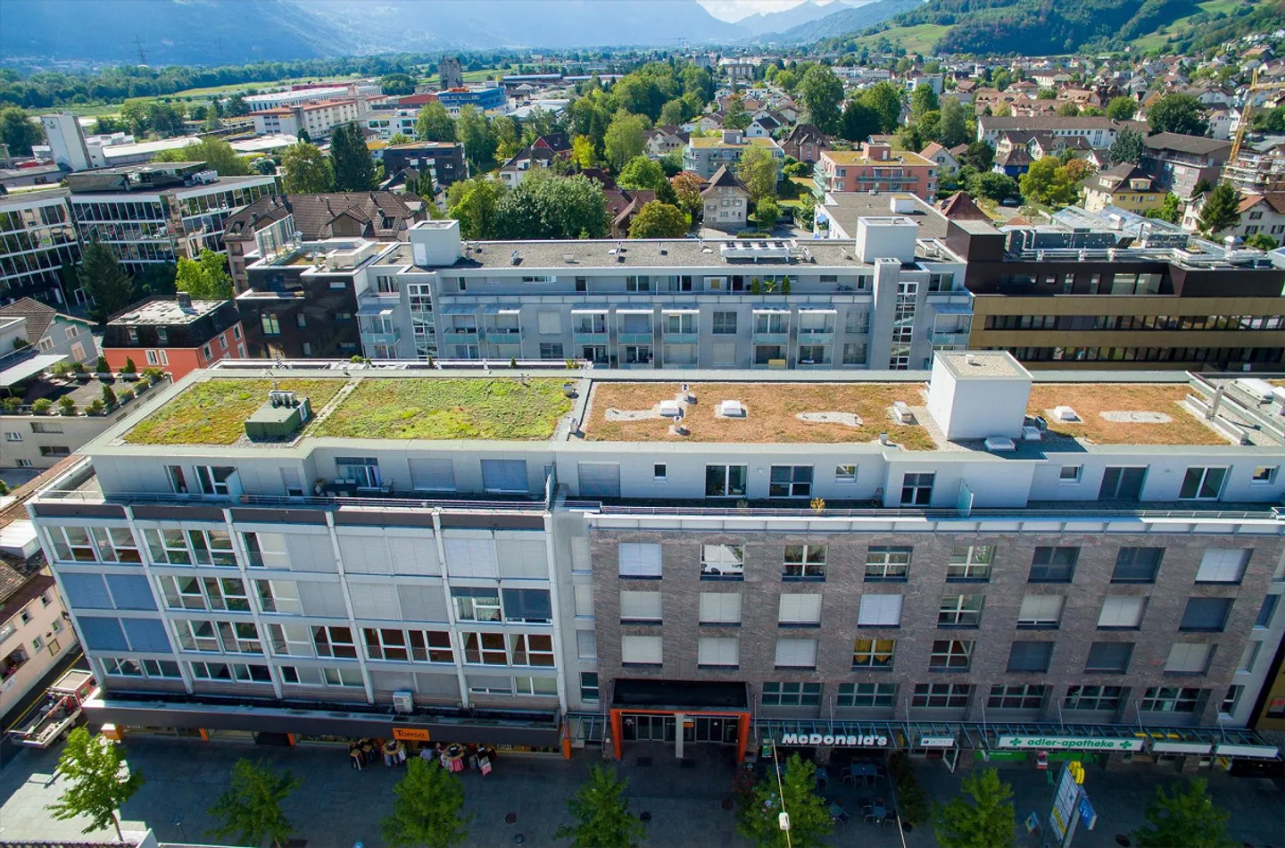 Vivre, c'est... pouvoir se remettre du travail ! - Photo 1 sur 7