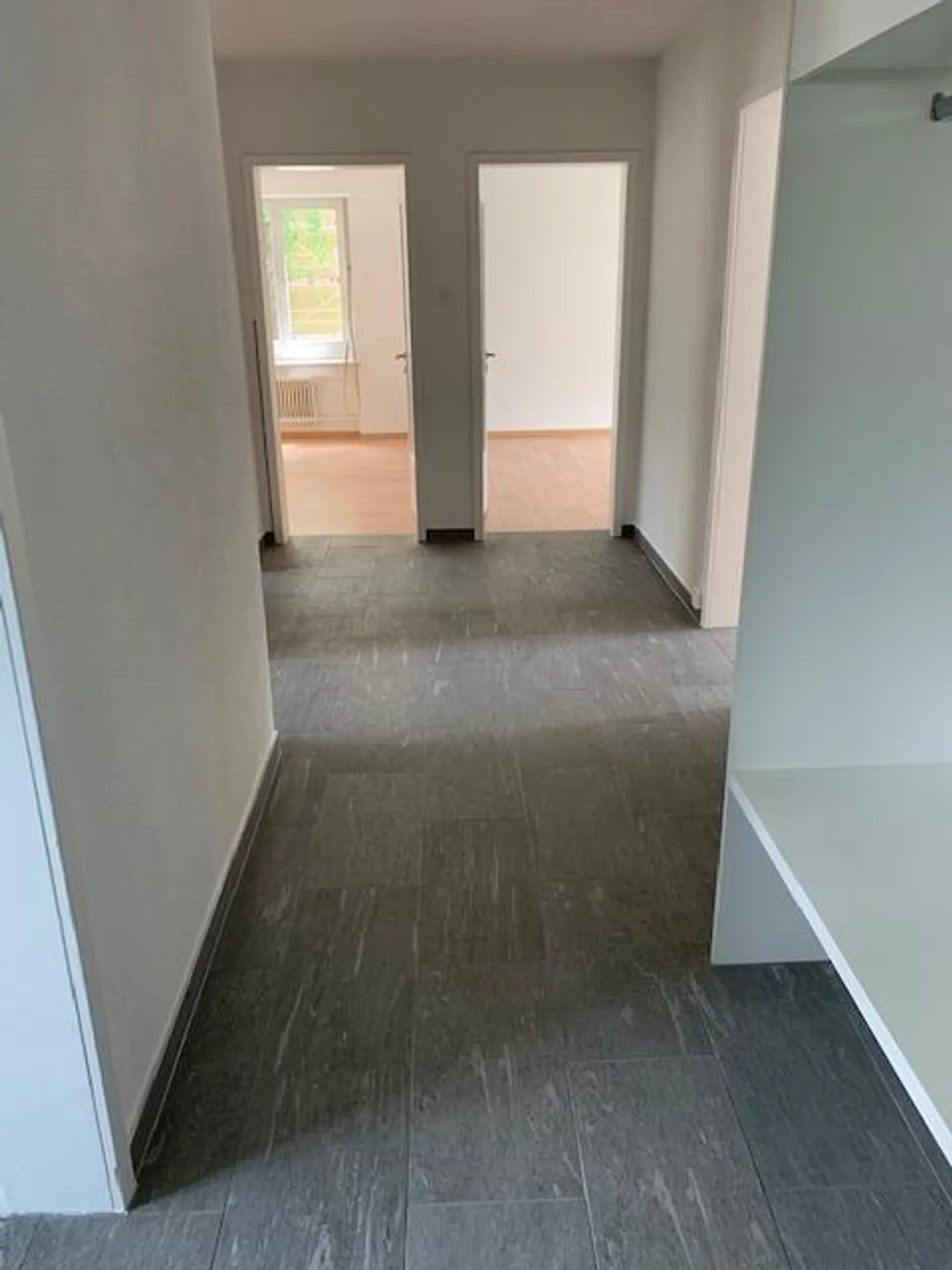 Appartement 3,5 pièces près de la gare - Photo 3 sur 11
