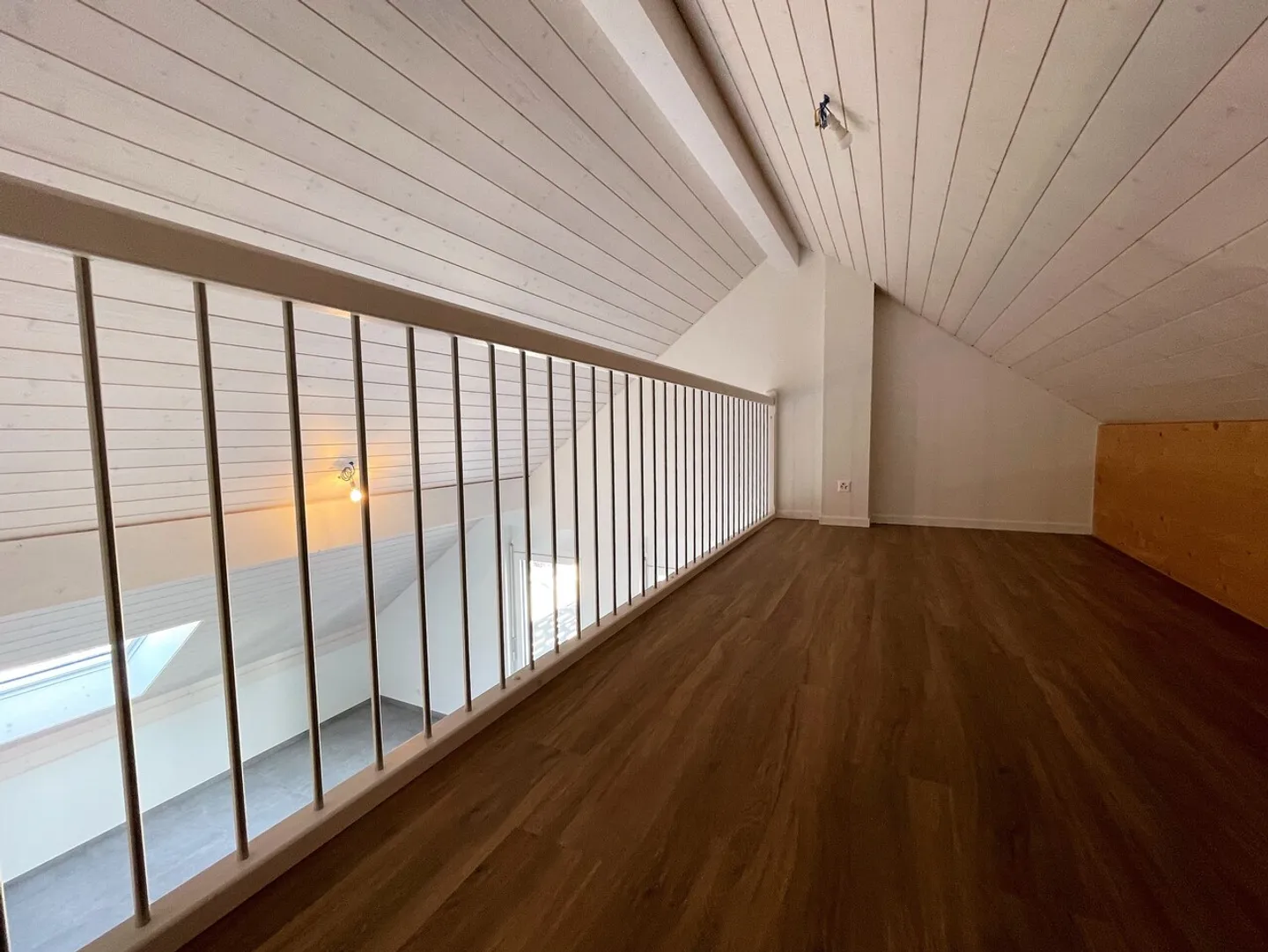 Helles neues 3,5-Zimmer-Apartment mit Balkon und Mezzanin - Foto 5 von 9