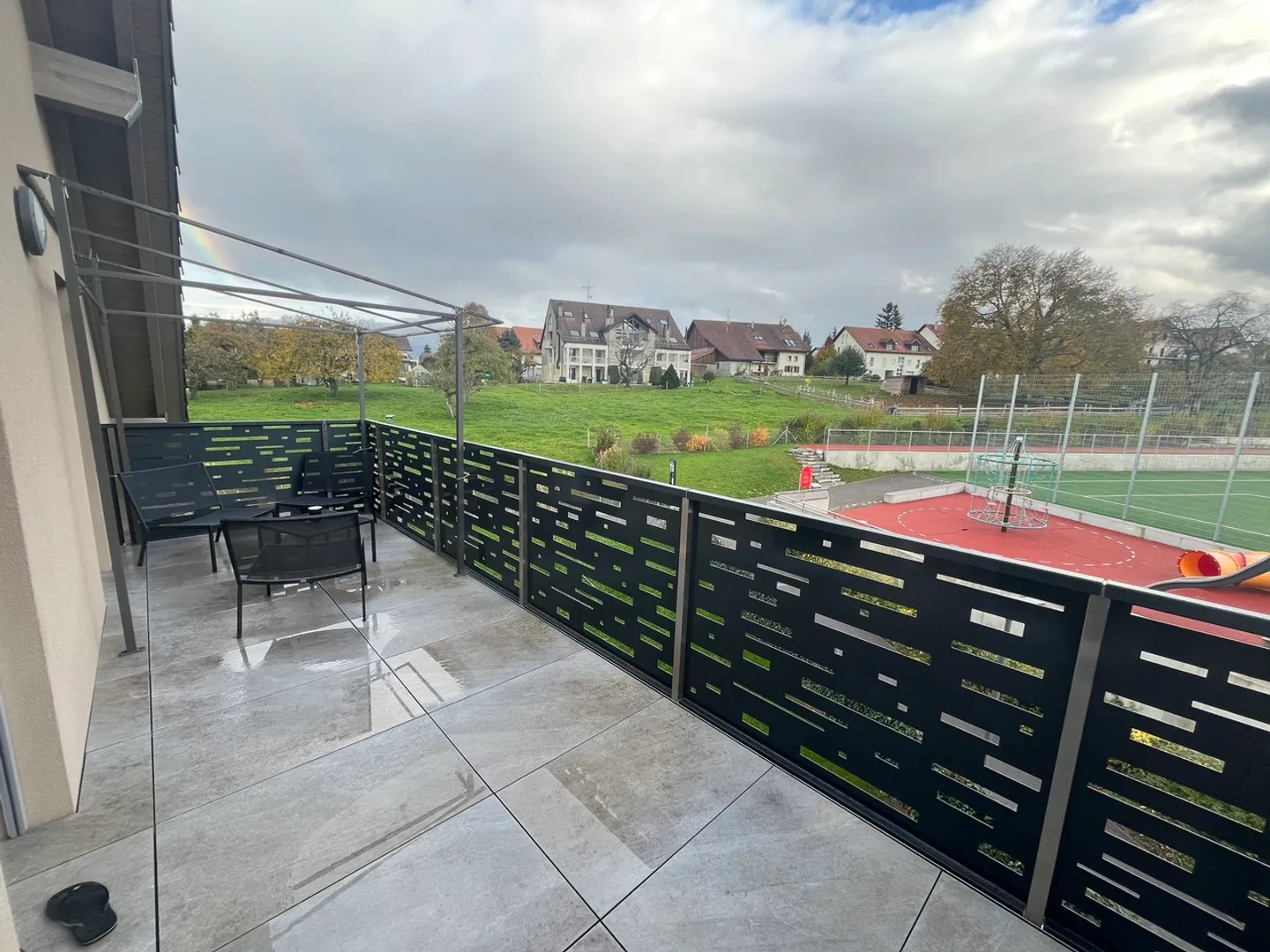 Helles neues 3,5-Zimmer-Apartment mit Balkon und Mezzanin - Foto 8 von 9