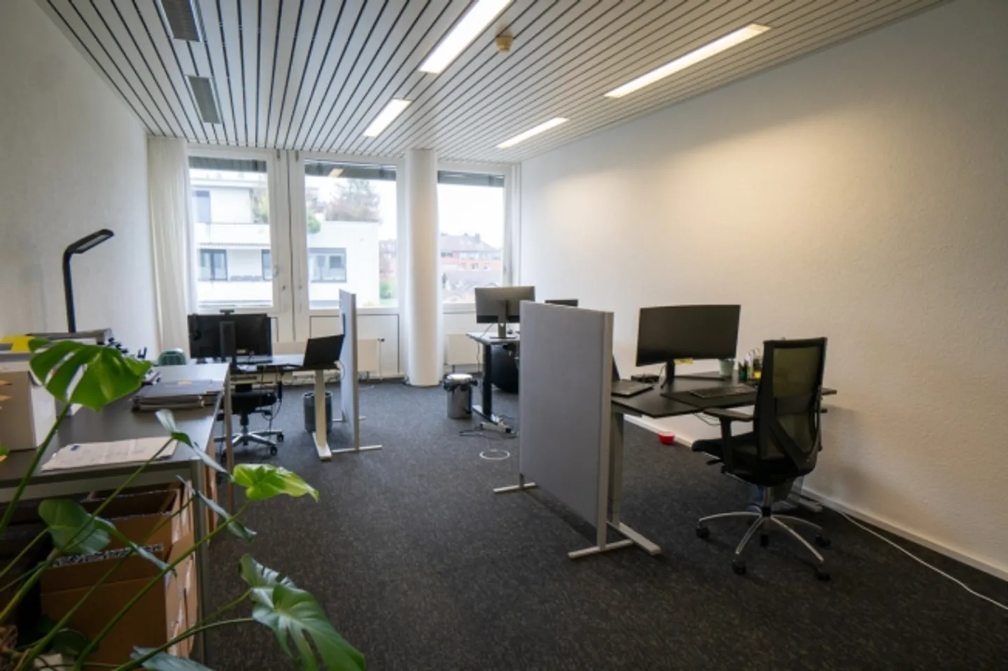Attraktiver Büroraum mit optimaler Anbindung - Foto 1 von 9