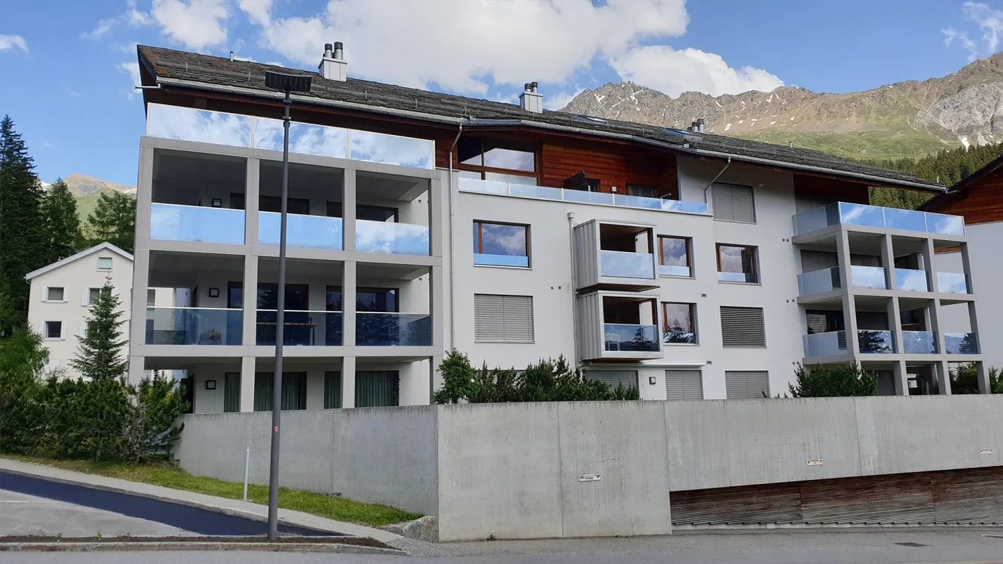 Beautiful Holiday Apartment in Central Location in Valbella - Photo 14 of 15