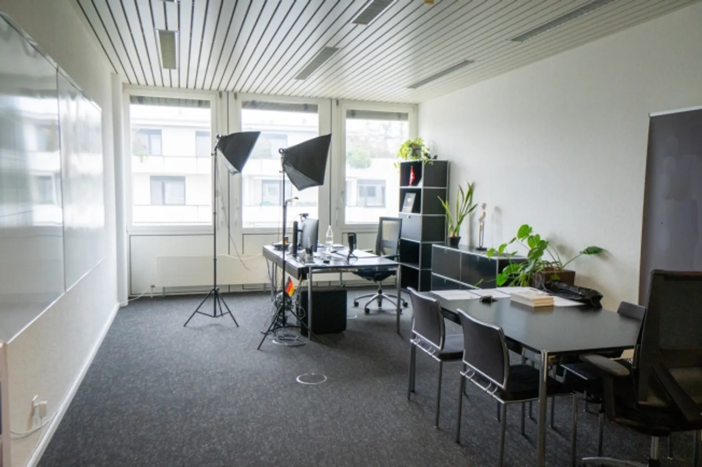 Attraktiver Büroraum mit optimaler Anbindung - Foto 2 von 9