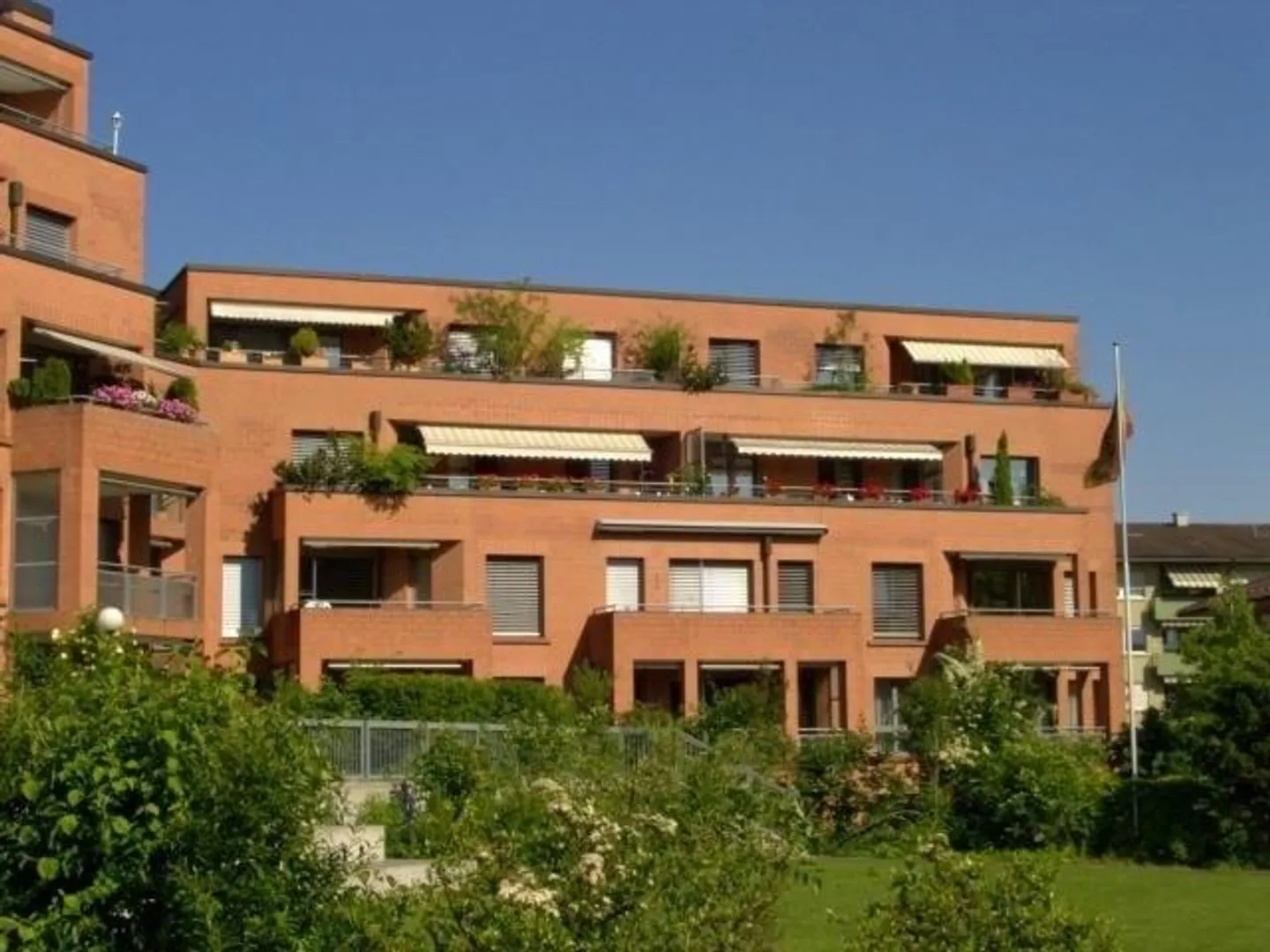 "Ziegelei-Märit": Appartamento con Posto a Giardino - Foto 1 di 6