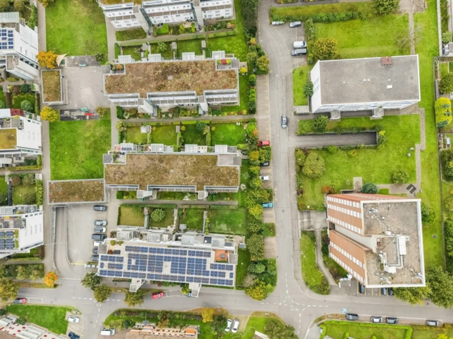 «Exklusive Attika mit 5.5 Zimmern und Panoramablick im Hübeliacker Suhr» - Foto 2 von 13