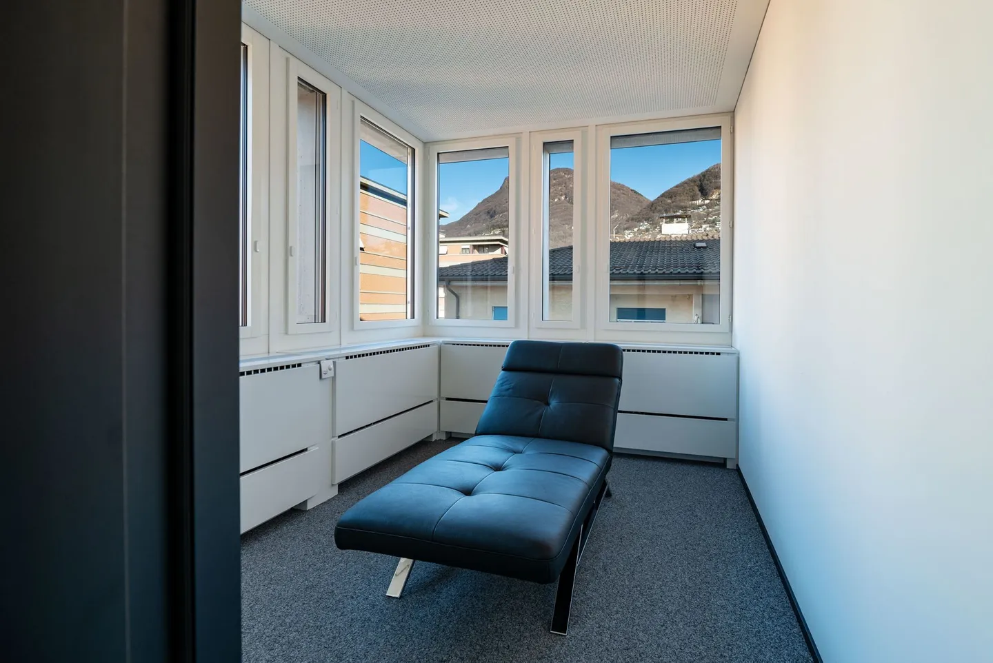 Espace de bureau attrayant - Photo 4 sur 13