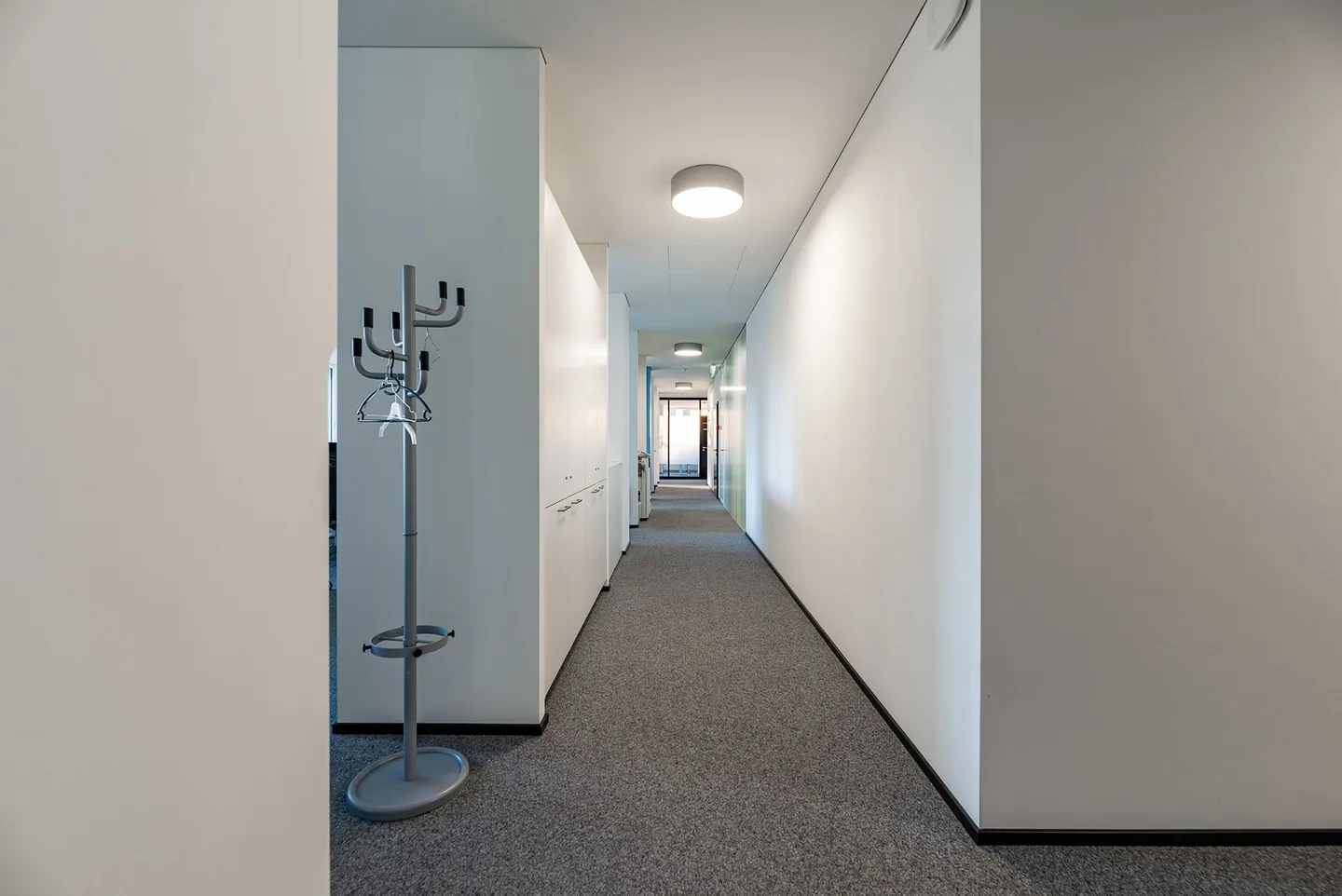 Espace de bureau attrayant - Photo 6 sur 13