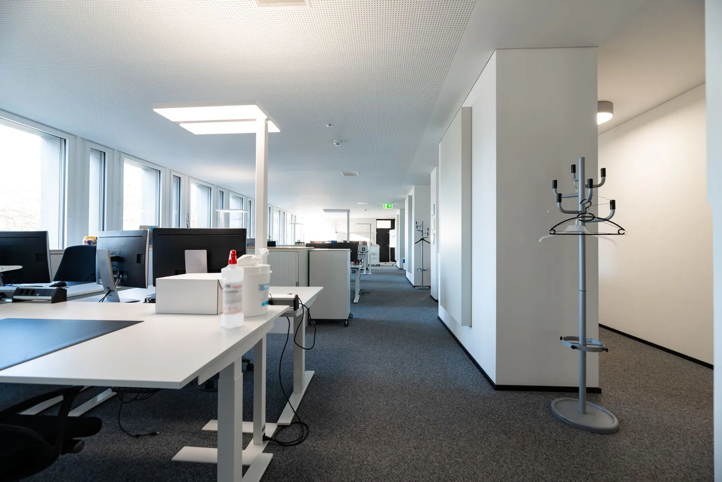 Espace de bureau attrayant - Photo 11 sur 13