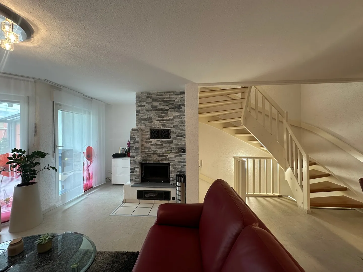 RISERVATO - Incantevole casa duplex di 5,5 stanze con giardino a Suhr (AG) - Foto 6 di 13