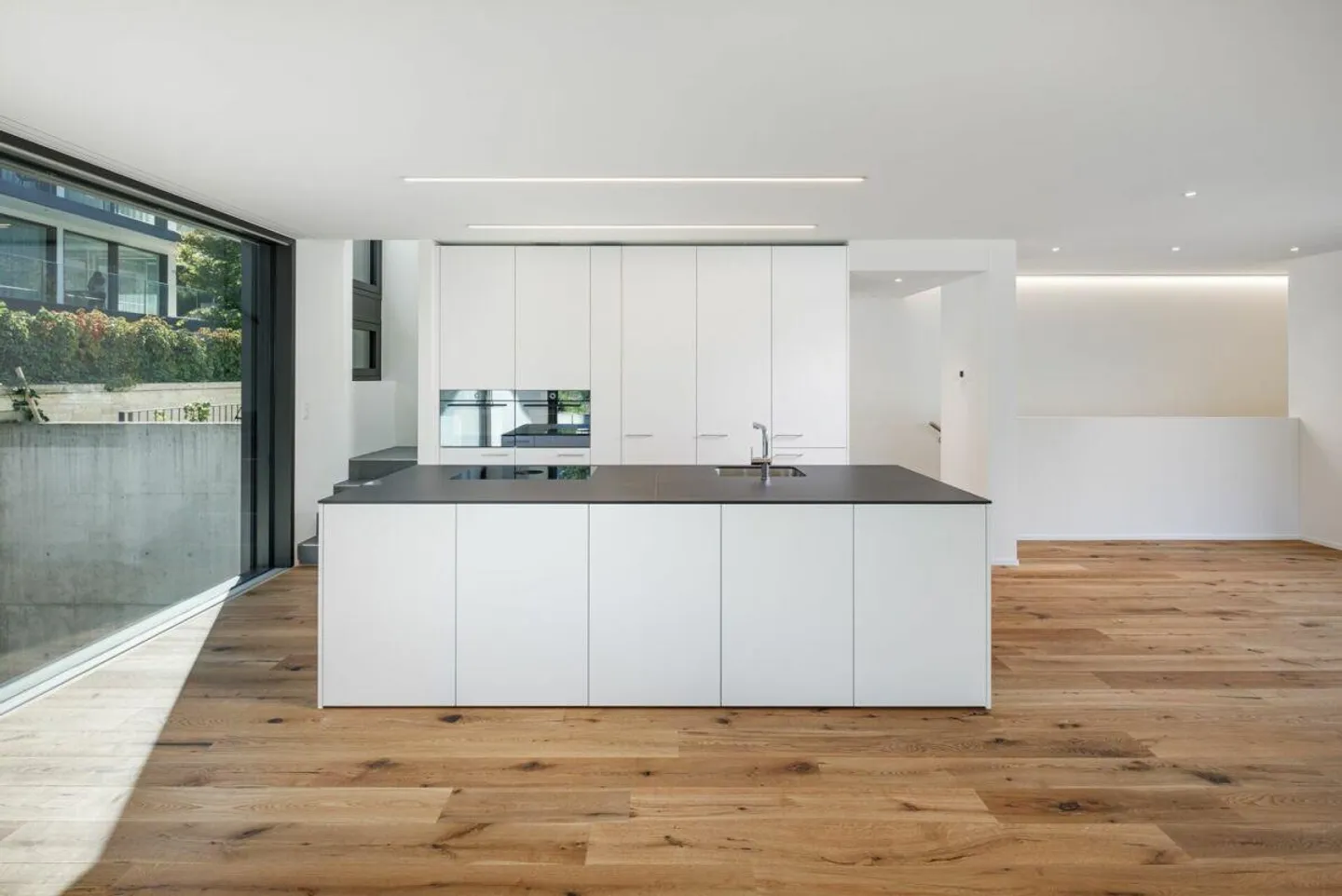 Sonnenverwöhntes Doppeleinfamilienhaus an Top-Hanglage! - Foto 5 von 5