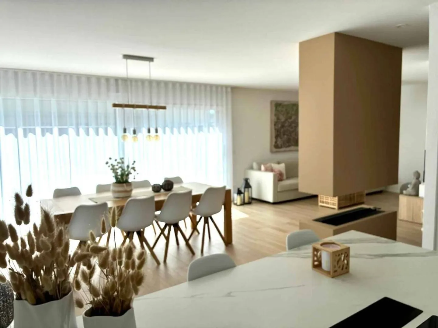 Modern villa with beautiful finishes - Photo 1 of 6