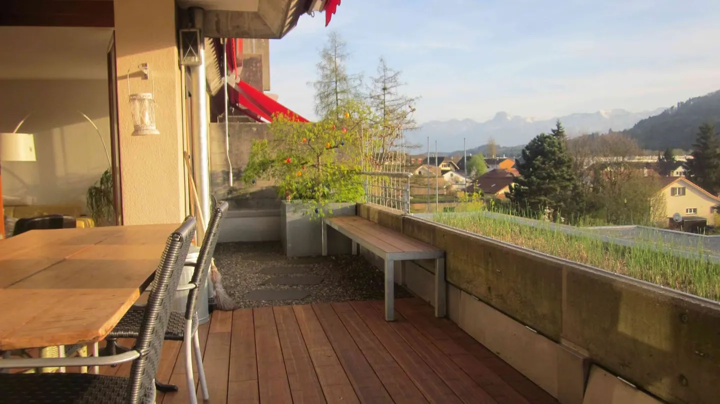 Helle 4.5-Zimmerwohnung mit Bergblick in Münsingen - Photo 1 sur 4