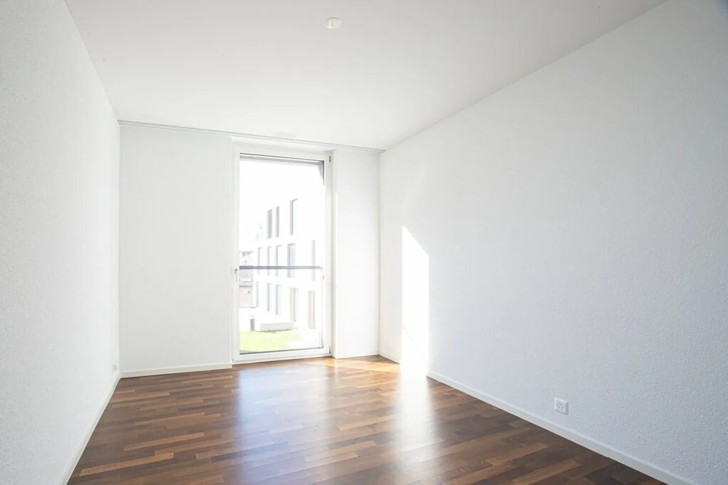 Modernes und zentrales Wohnen - Foto 3 von 8