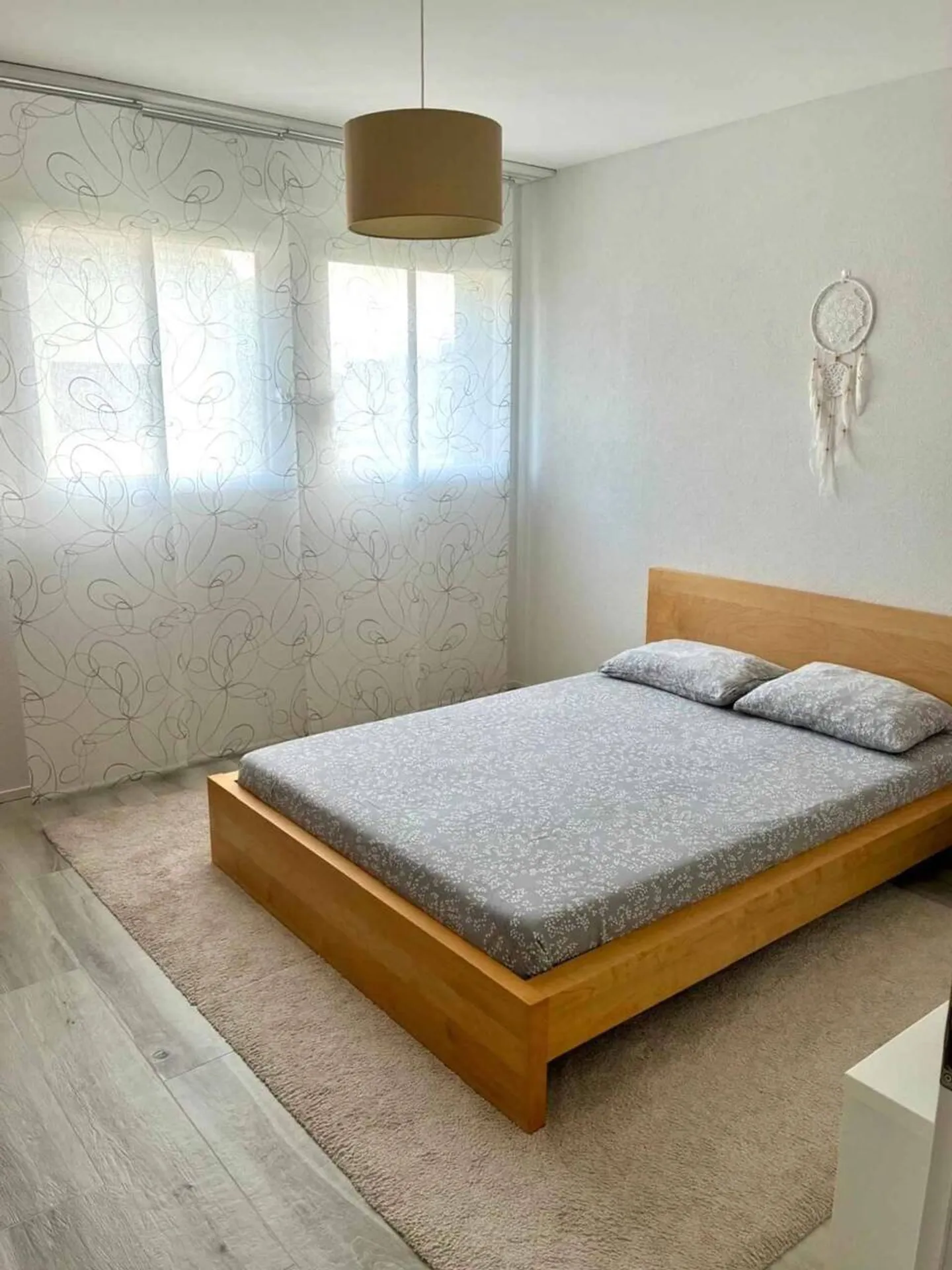Modern villa with beautiful finishes - Photo 5 of 6