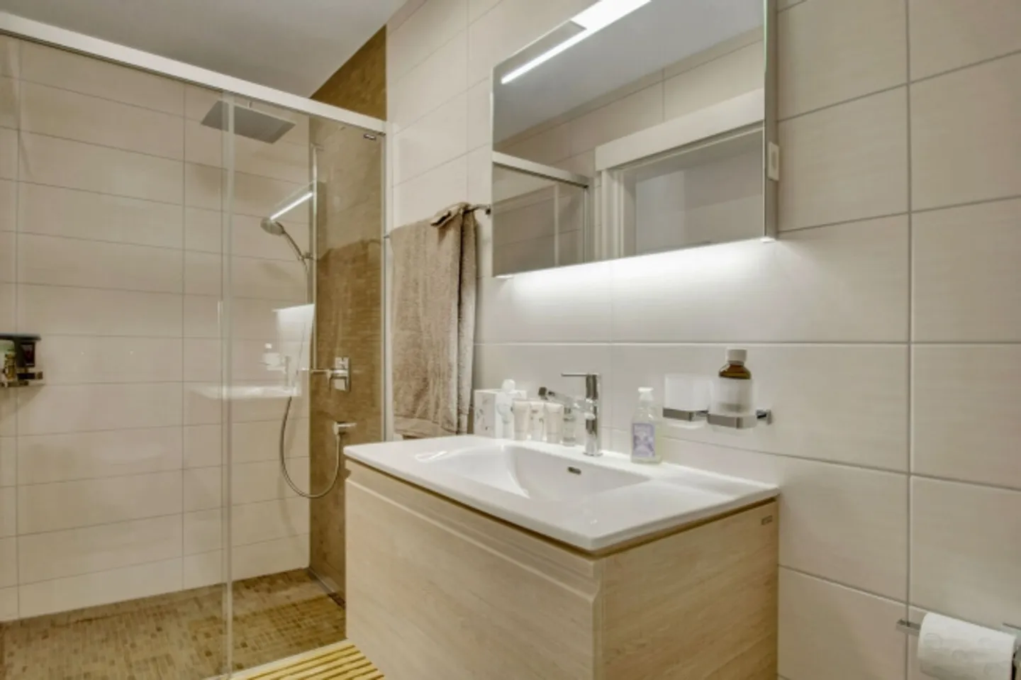 «Natur, Raum und Licht – Wohnung mit Garten und Terrasse» - Foto 7 von 7