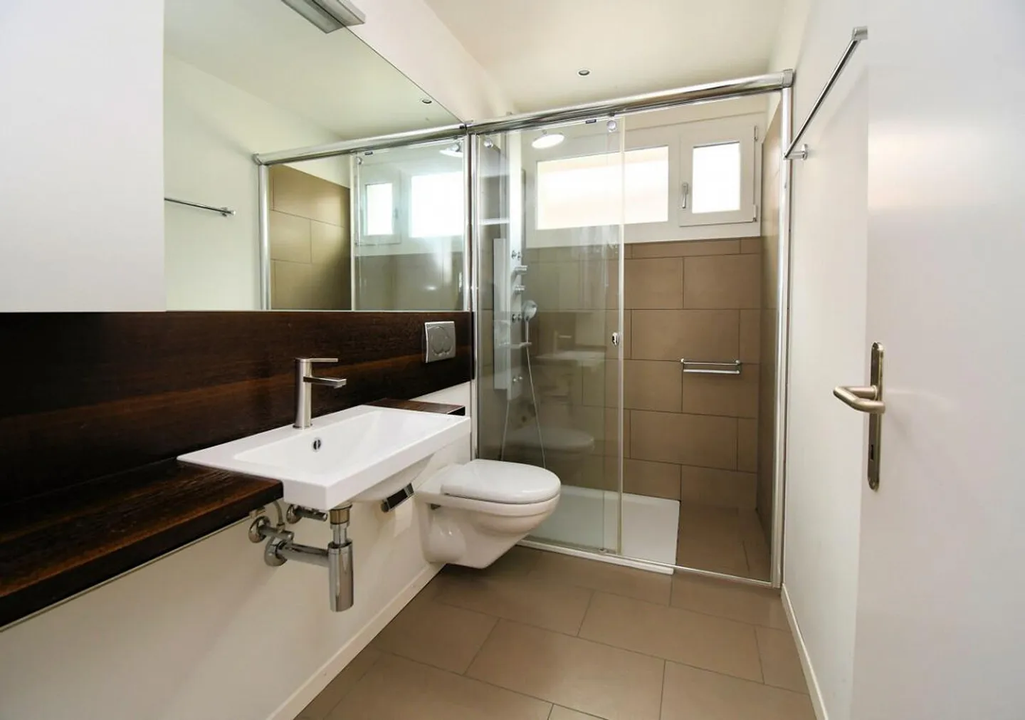 Maison individuelle spacieuse avec jardin et espace bien-être ! - Photo 8 sur 21