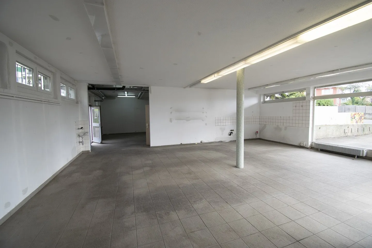 Immeuble mixte à louer - Photo 5 sur 11