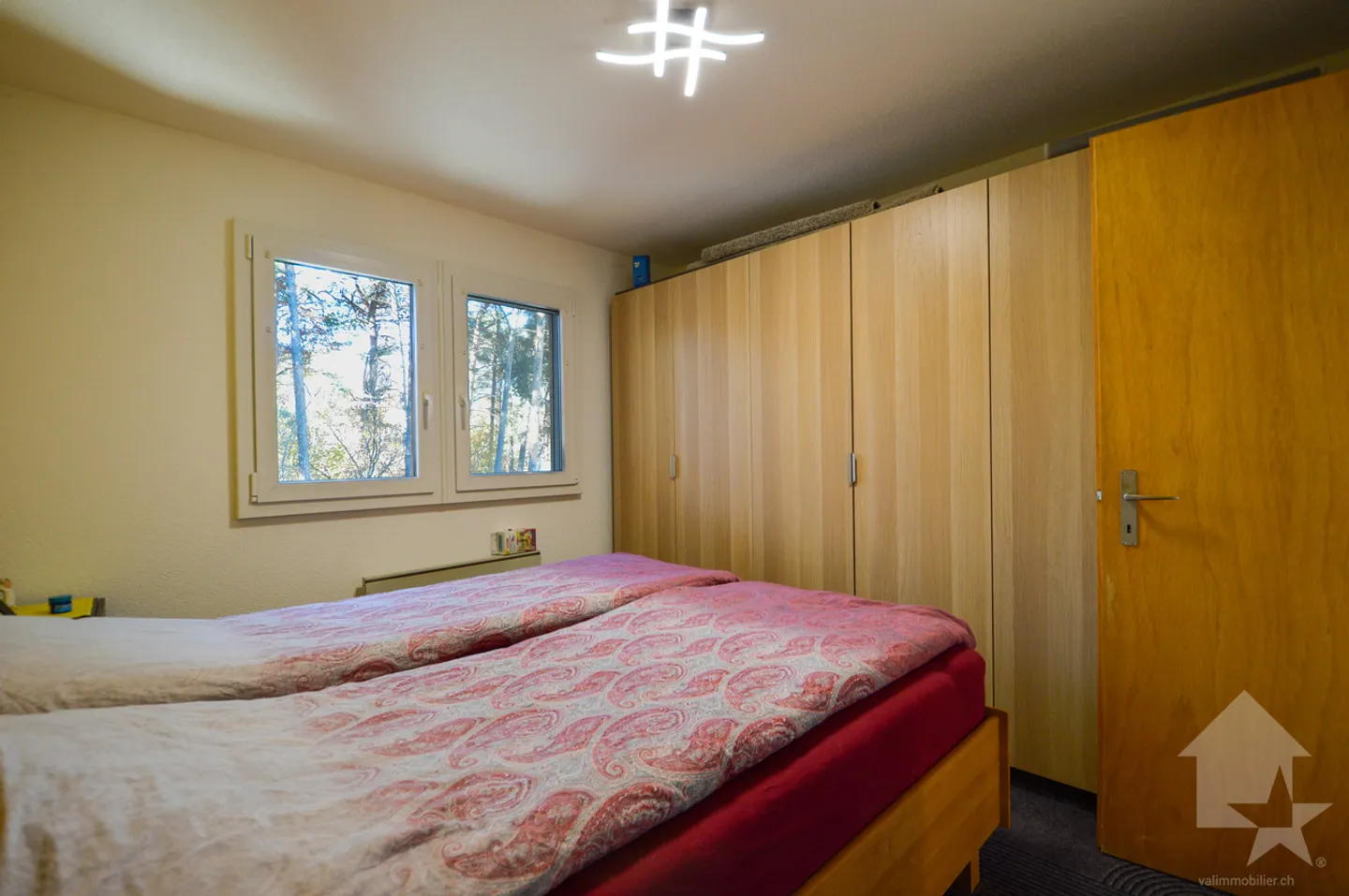 Casa bifamiliare con fascino e paradiso naturale a portata di mano - Foto 9 di 13