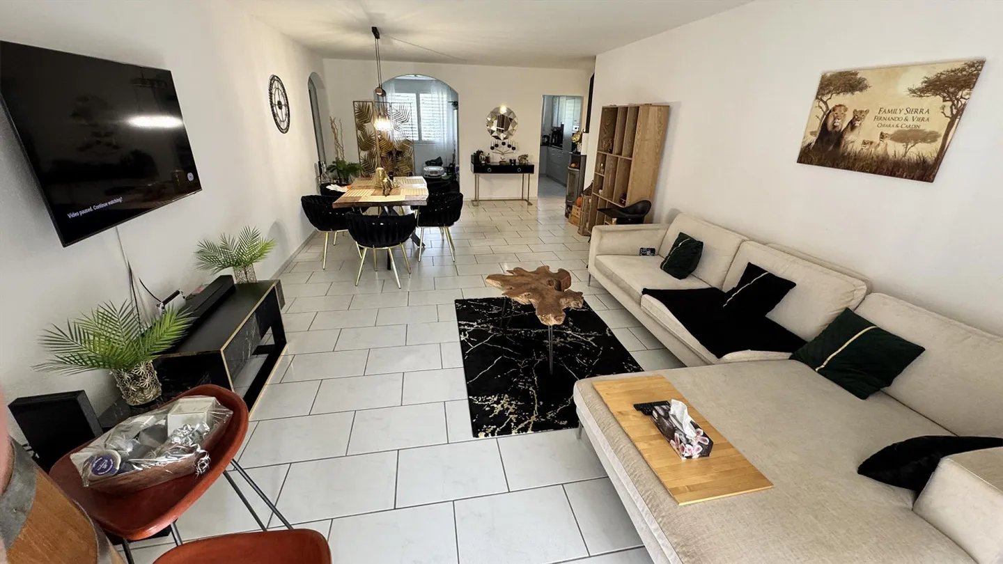 Magnifique appartement 5/5 pièces à Oberweningen - Photo 1 sur 10