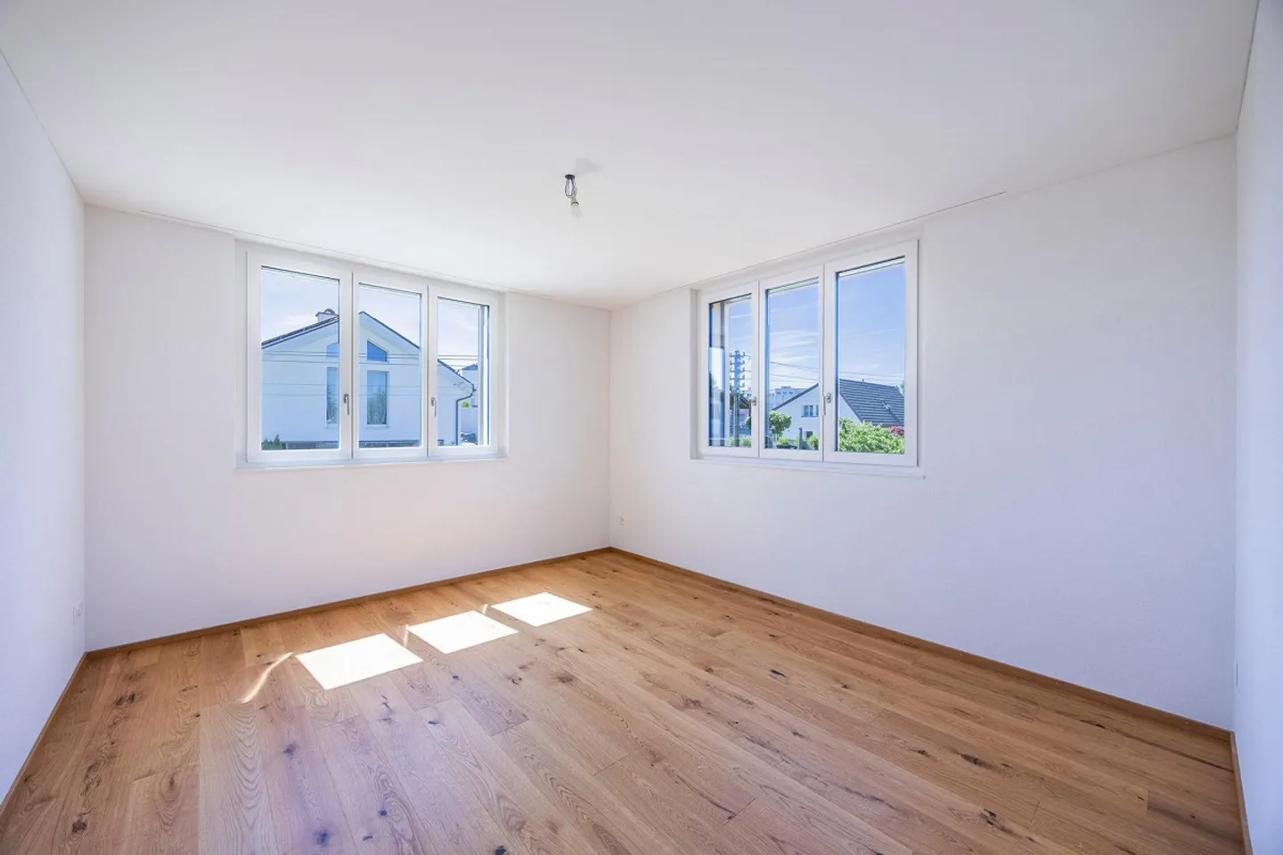 Nouvelle maison familiale jumelée exclusive de 6 à 7,5 pièces - Photo 3 sur 11