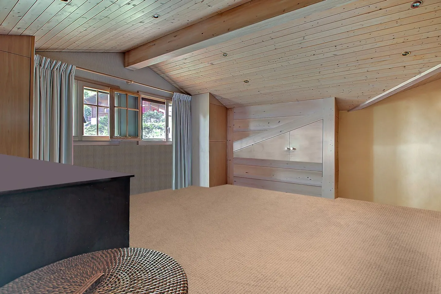 Apartment in the Attic on the Heights - Photo 3 of 4