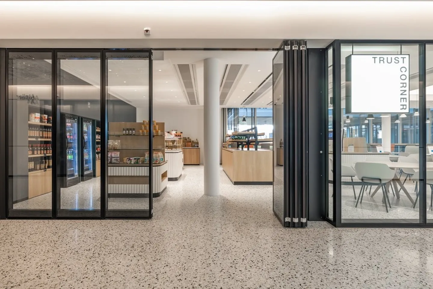 Ecublens: Großer Kiosk zu verkaufen - Foto 2 von 9