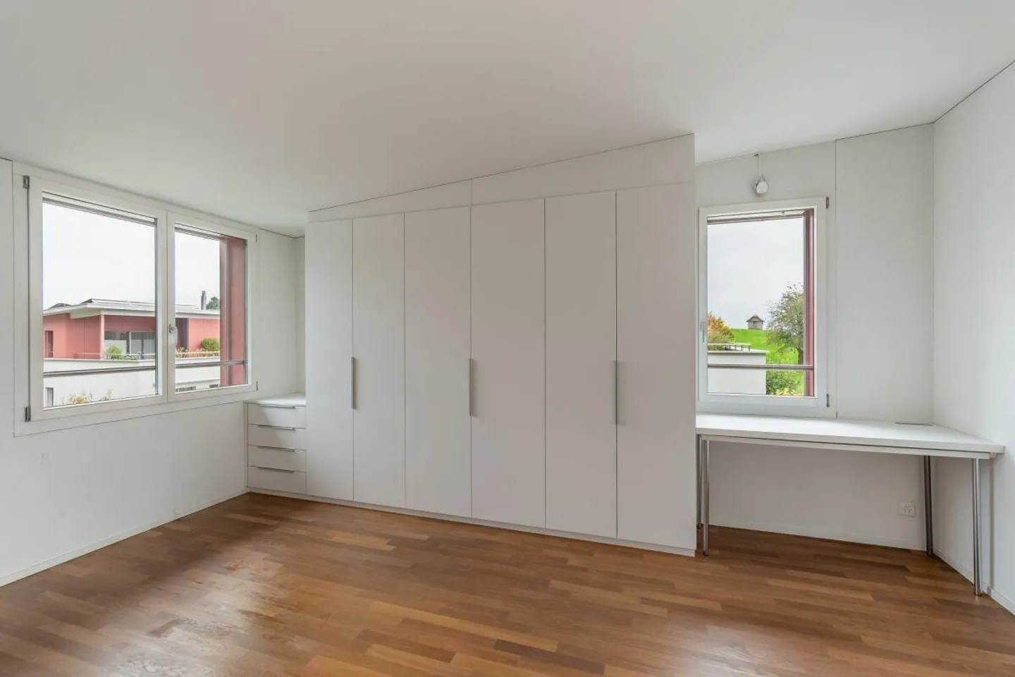 Casa familiare semi-indipendente attraente - Foto 12 di 27