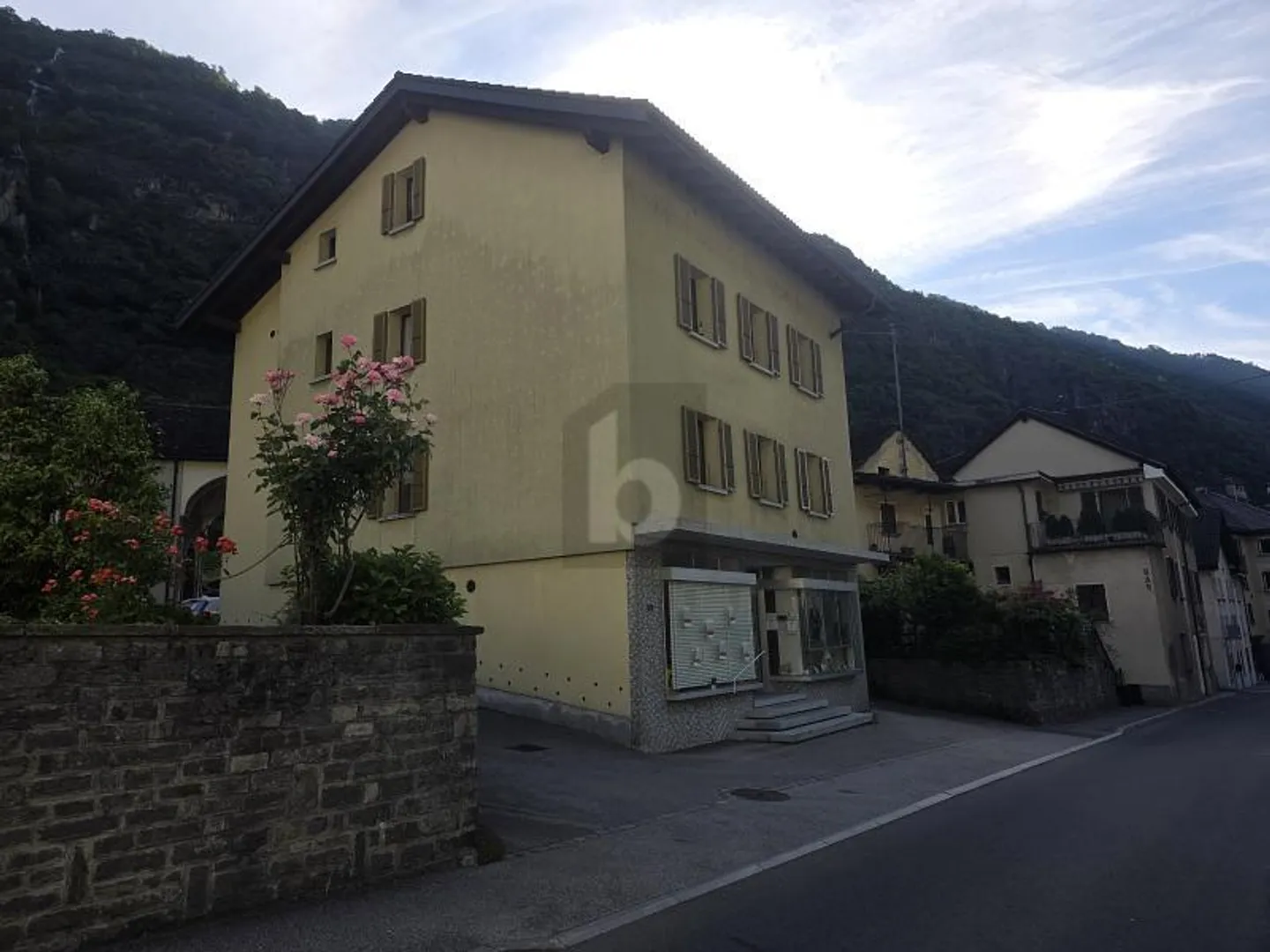 IN POSIZIONE CENTRALE E SOLEGGIATA - Photo 3 of 4