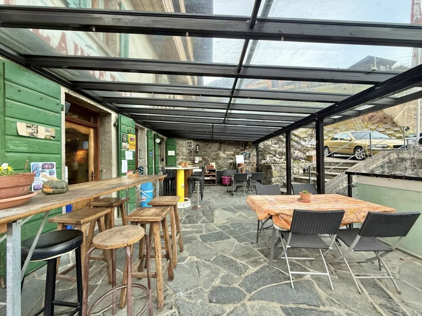 Edificio di rendimento con rendimento del 4,9% - Foto 7 di 13