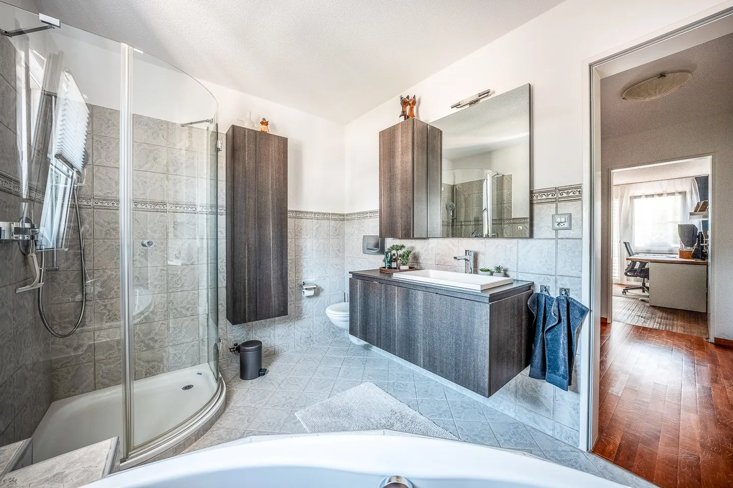 À partir du printemps/été 2026 : Maison de 6,5 pièces avec véranda et jacuzzi - Photo 11 sur 14