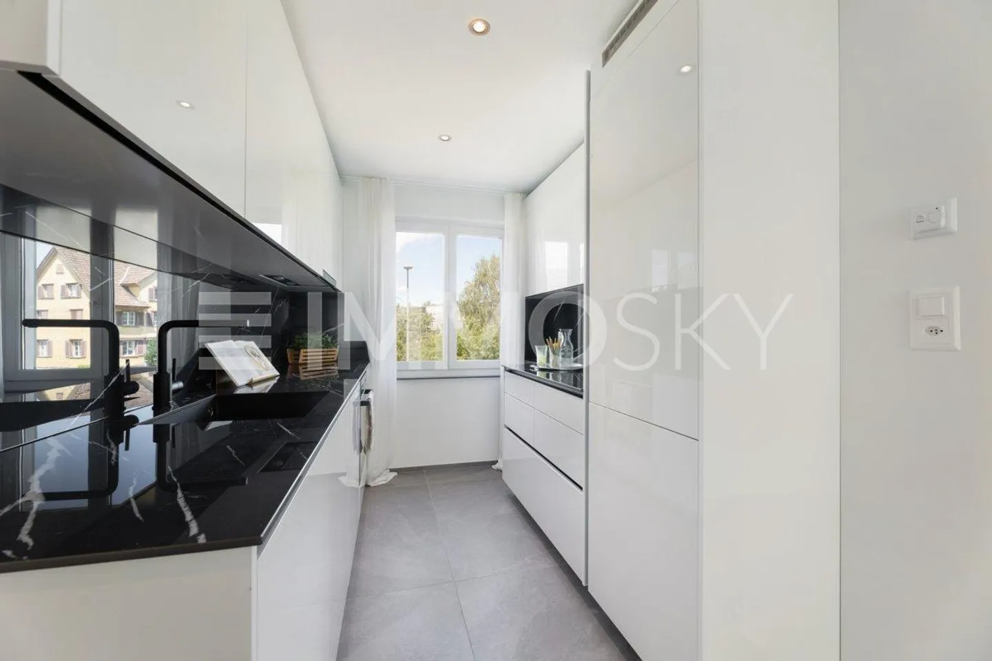 Luxuswohnung - Bezugsbereit - Foto 2 von 5