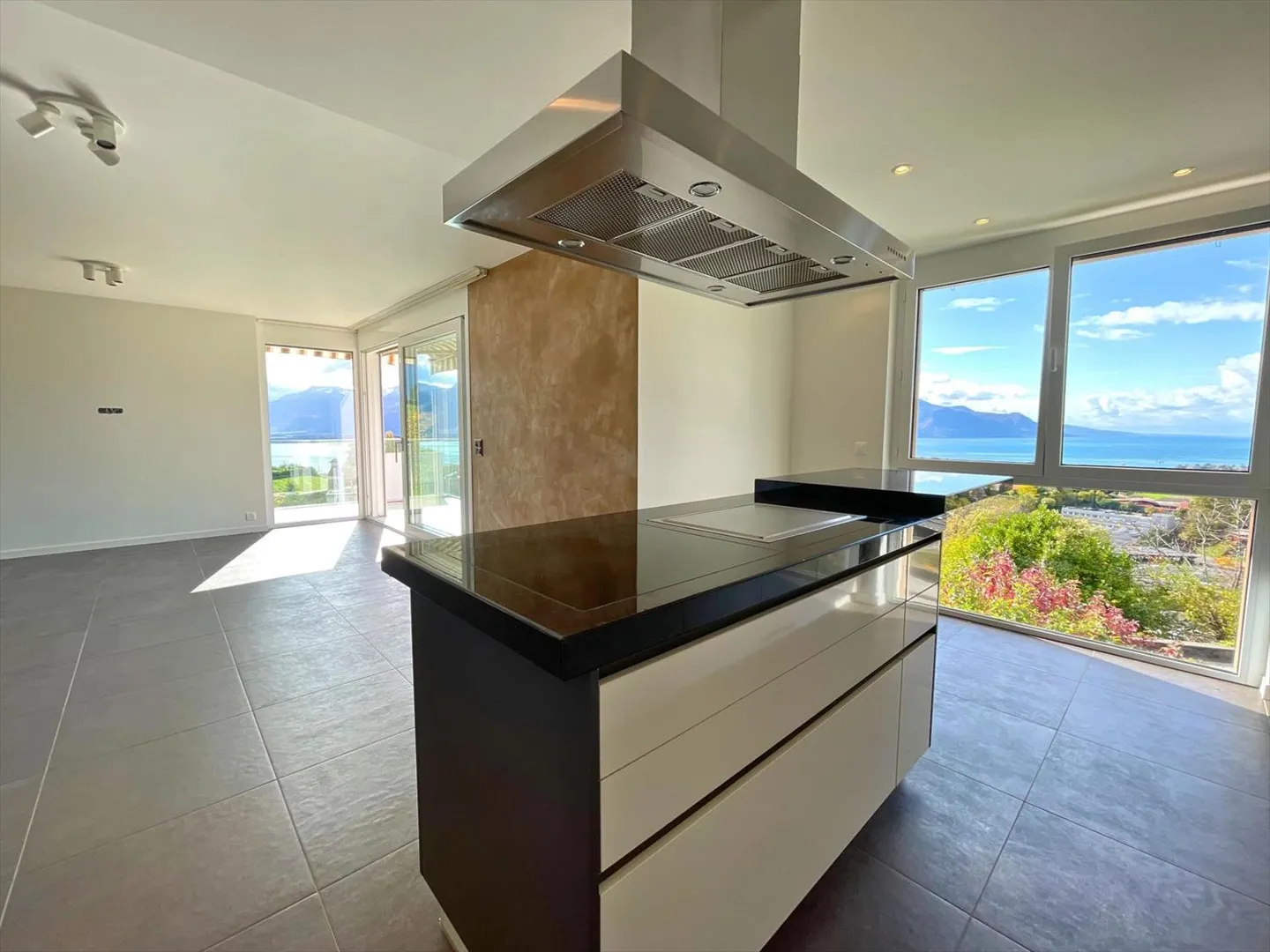 Appartamento con 3,5 stanze al 1° piano - Foto 5 di 10