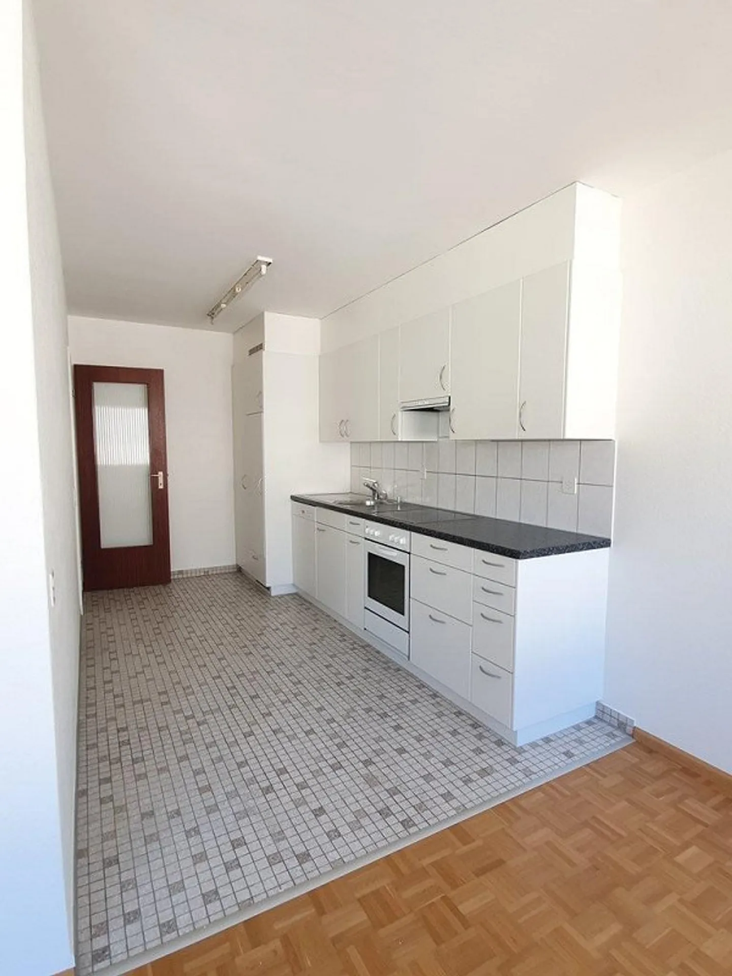 Bright apartment with balcony in the Matthäus quarter - Photo 5 of 8