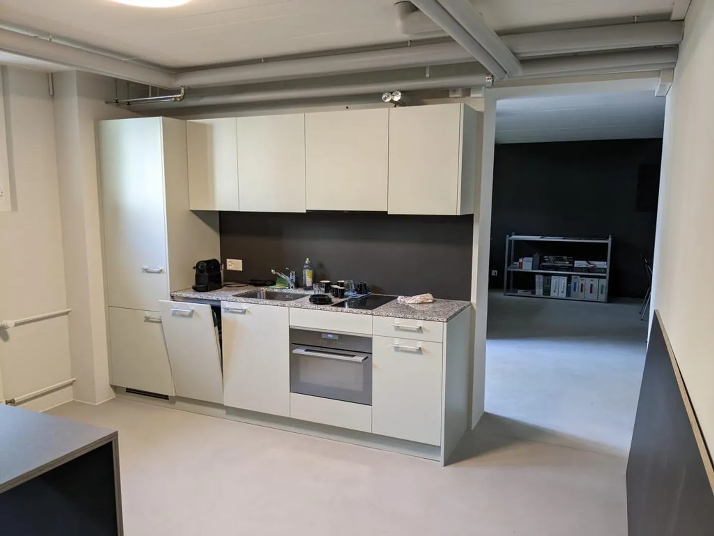 Commercial property, office, retail space, workshop in the Bläsi district - Photo 4 of 10