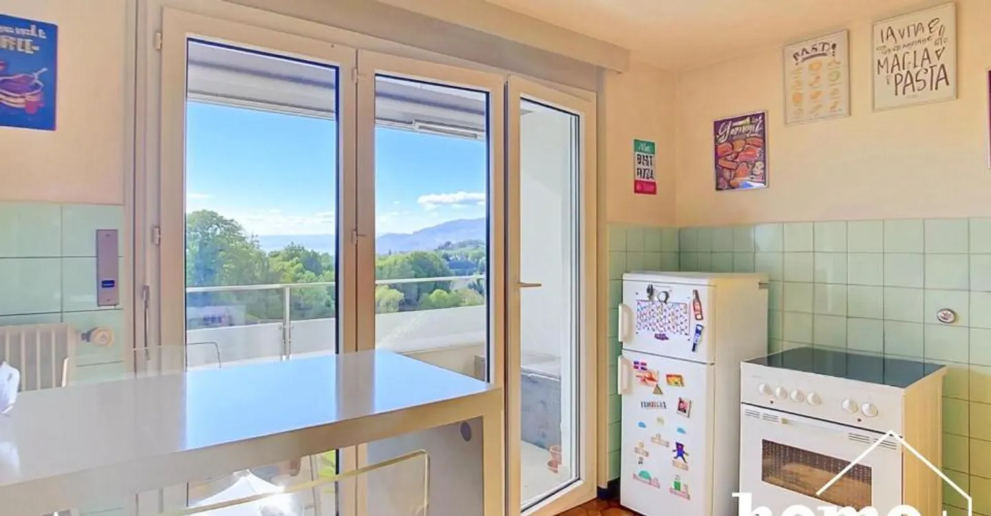 Appartement de 3,5 pièces avec grand balcon et vue dégagée - Photo 2 of 9